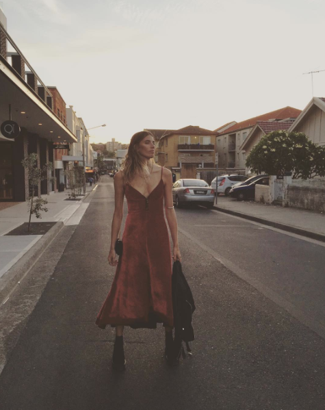 https://www.instagram.com/p/__fjWPEKI6/?taken-by=veronikaheilbrunner