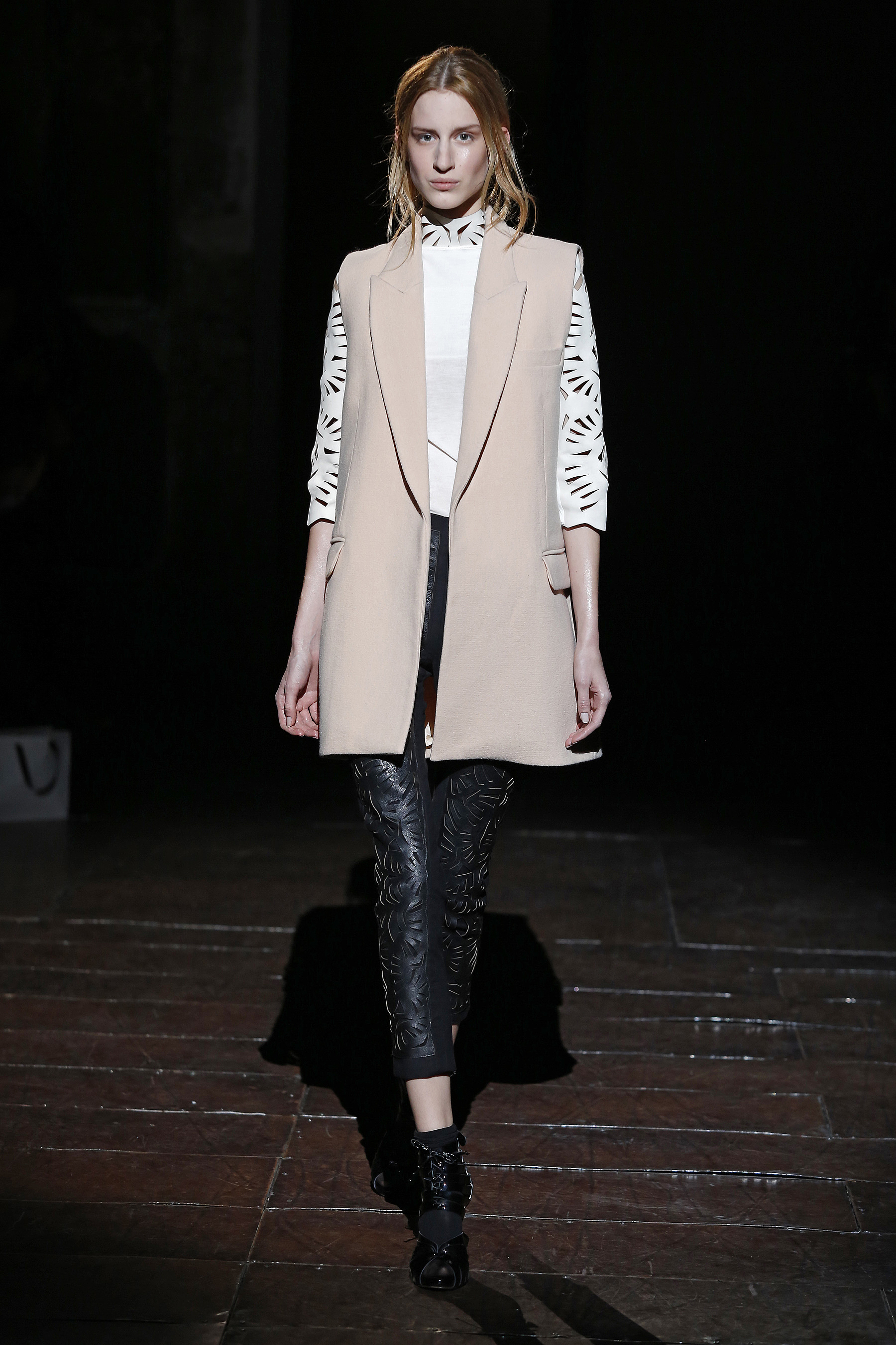 Kaviar Gauche zeigt seine Kollektion auf der Paris Fashion Week. Bild: PR