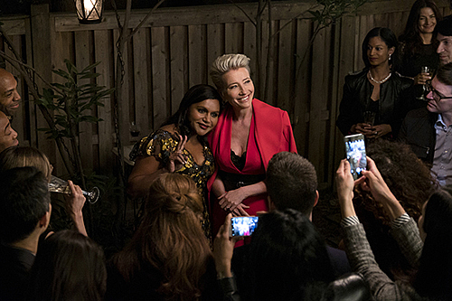 Die neue Autorin Molly Patel (Mindy Kaling) mit Idol und Chefin Katherine Newbury (Emma Thompson). Foto: 2019 eOne Germany