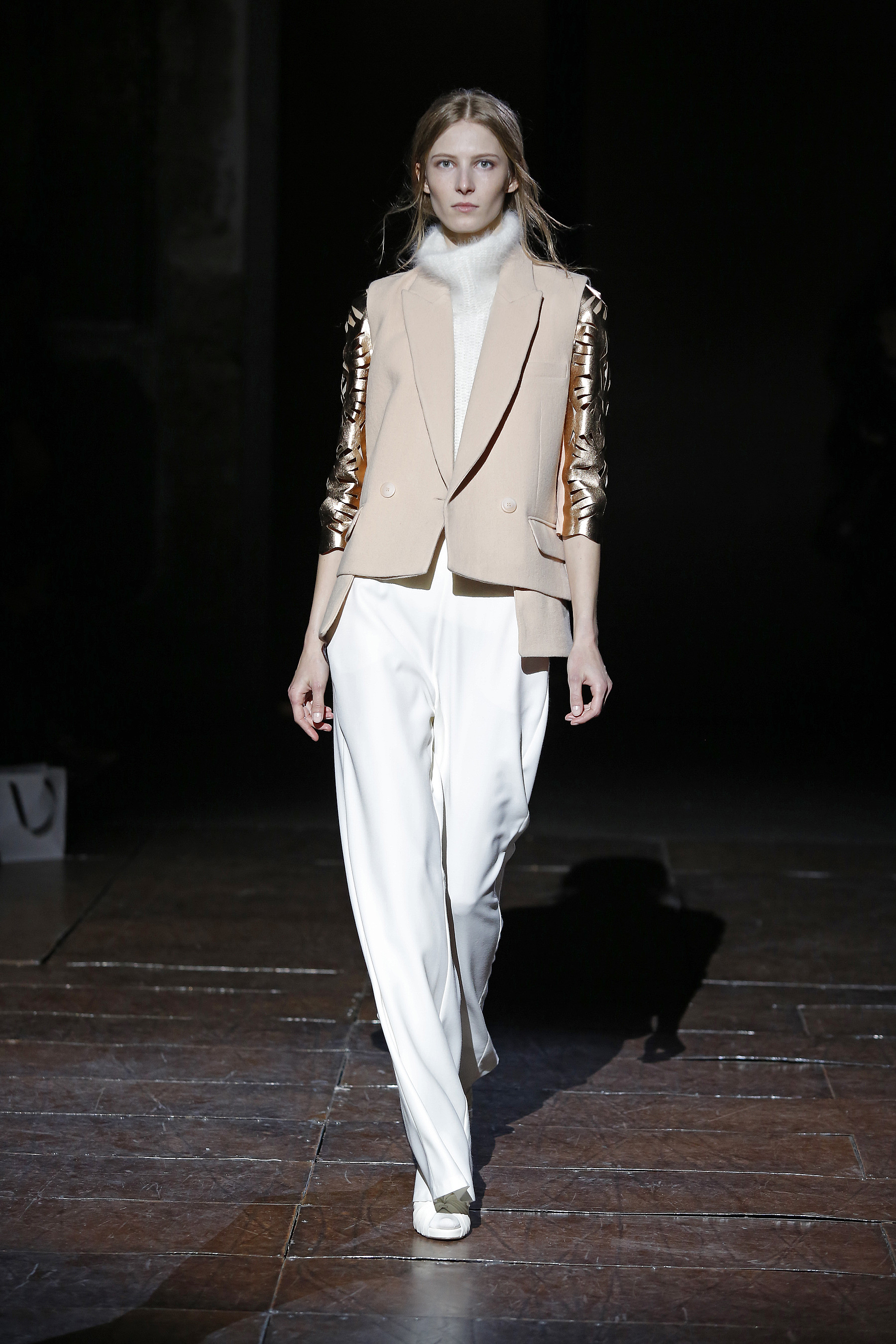 Kaviar Gauche zeigt seine Kollektion auf der Paris Fashion Week. Bild: PR