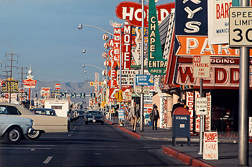Autoansicht des Strips von Las Vegas / Foto: Denise Scott Brown