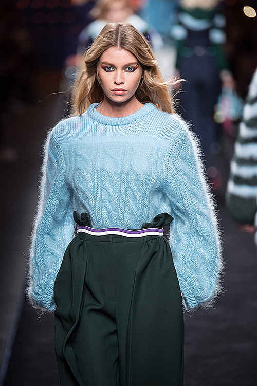 Extraweicher Zopfstrick-Pullover von Fendi / Foto: catwalkpictures.com